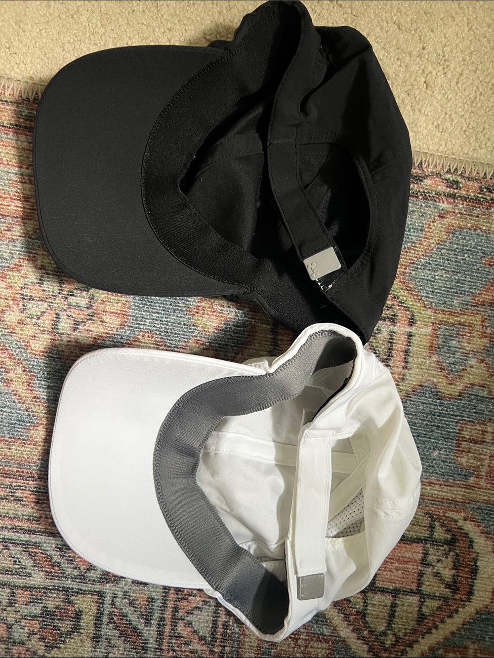 Under Armour Women’s Set of 2 Performance Caps in Black & White - Picture 5 of 5